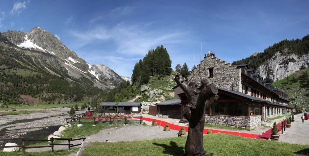 Hotel Hospital de Benasque 39/47