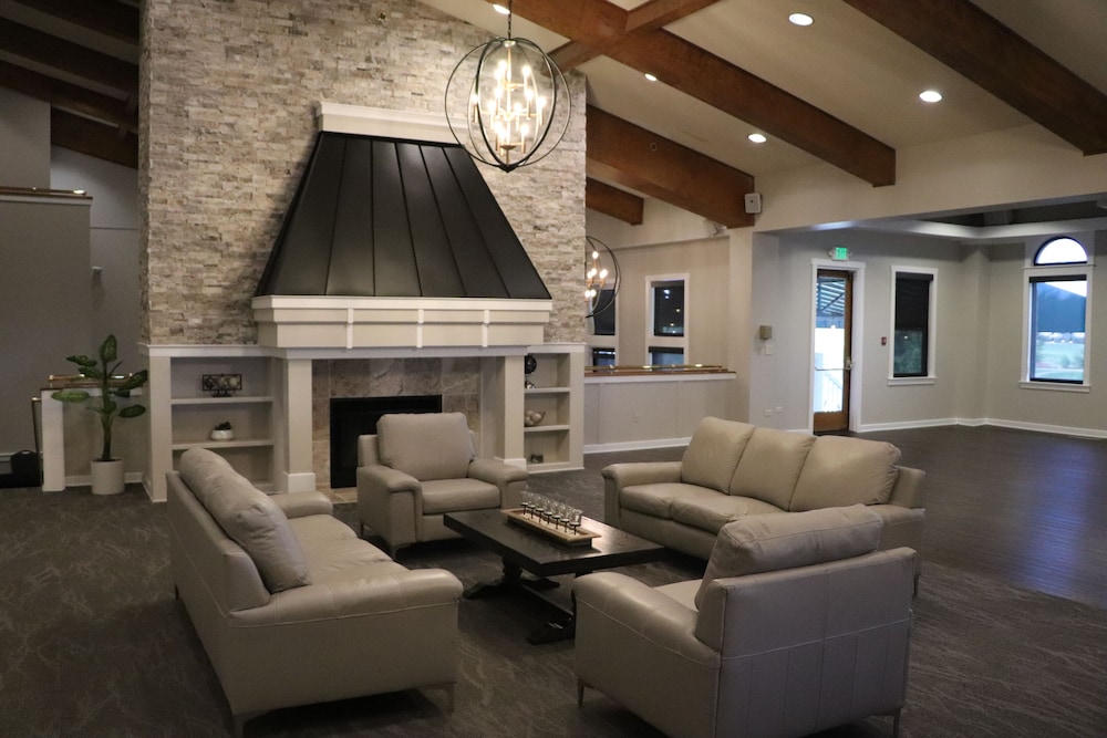 Lone Tree Golf Club And Hotel 33/55