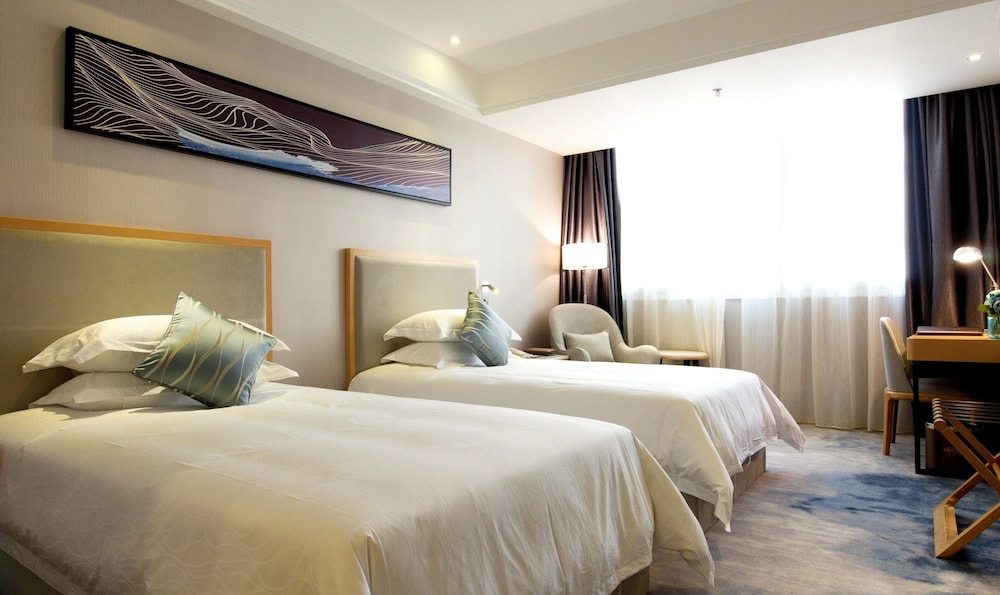 DELUXE TWIN BED ROOM