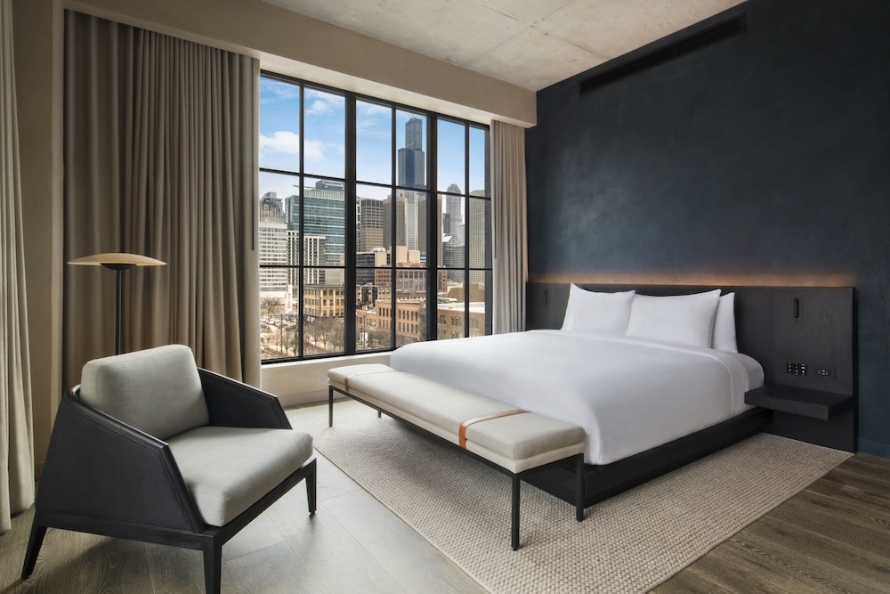Zen, Deluxe, Suite, King Bed
