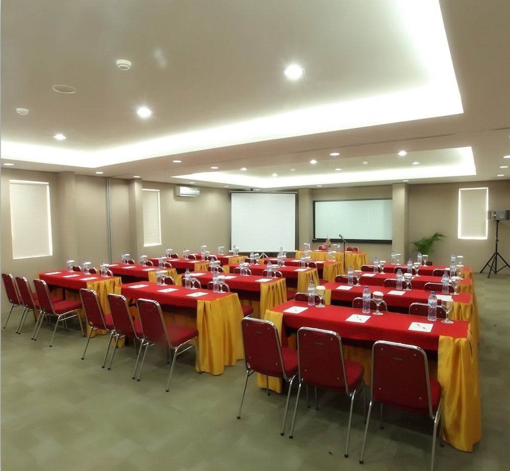 DRAGON INN KEMAYORAN 17/17