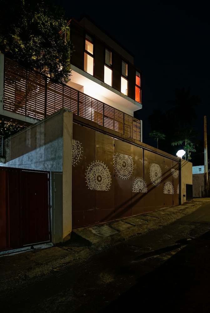 Atelier Kandy 6/50