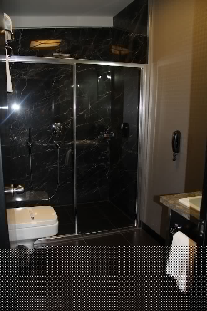 Maltepe 2000 Hotel 36/38