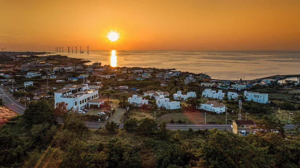 Libentia Hotel and Pool Villa 43/50