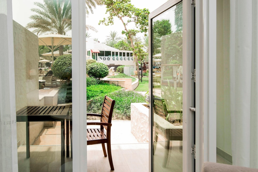 Al Habtoor Grand Resort, Autograph Collection 59/75