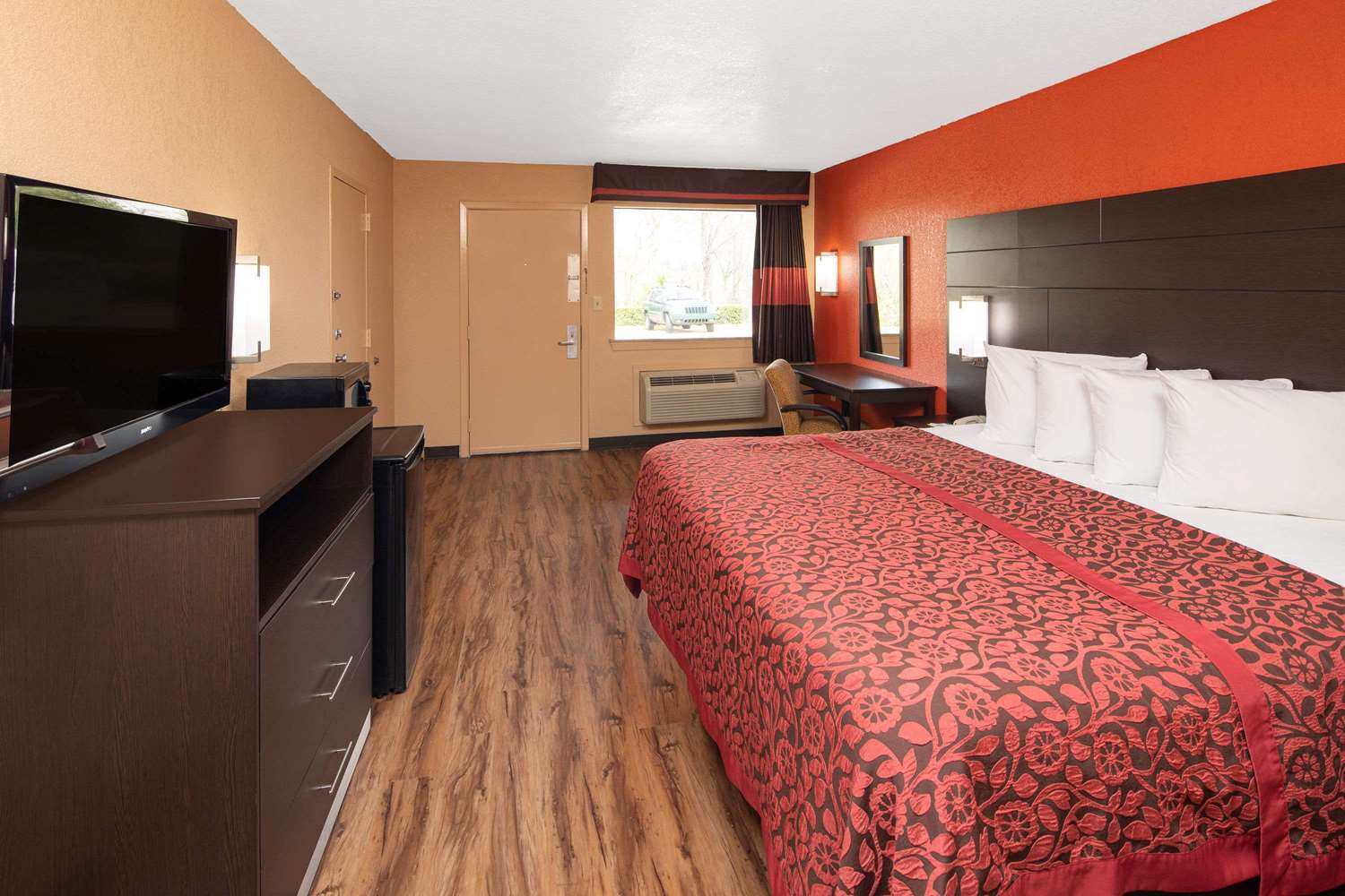 Days Inn By Wyndham Tupelo 6/19