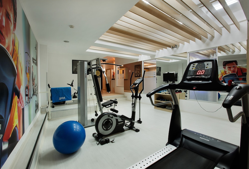 Gallery Residence And Boutique Hotel 36/72