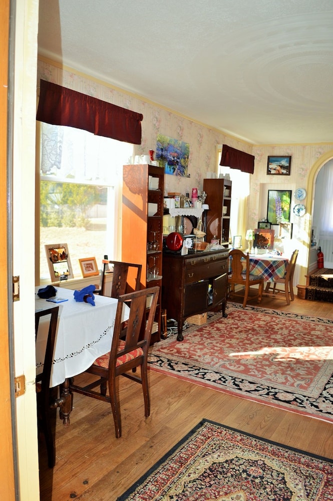 Heathwood Inn 5/39