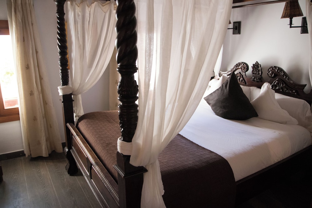 غرفة قياسية بسرير كينج، Hotel Abaco 3/6