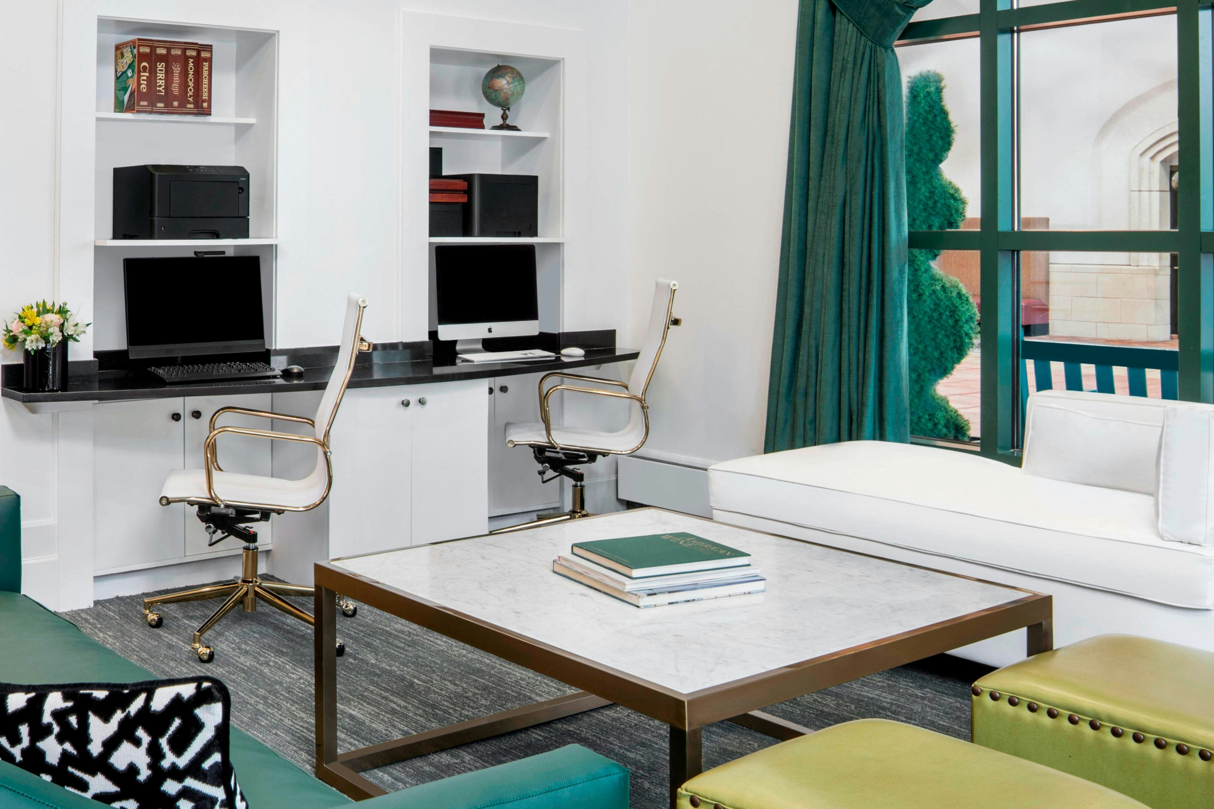 Courtyard By Marriott Stamford Downtown 11/11