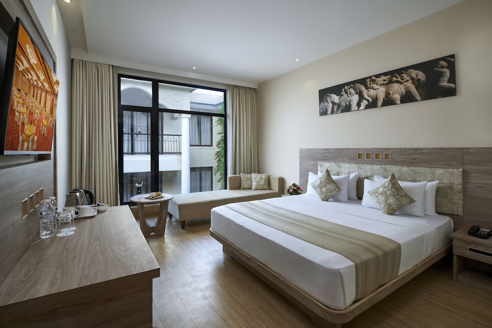 2 ROOMS, LUXURY, SUITE, ROYAL WING