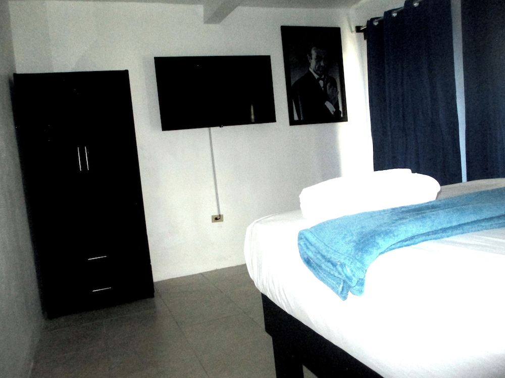 Kingsworth Hostel 16/42
