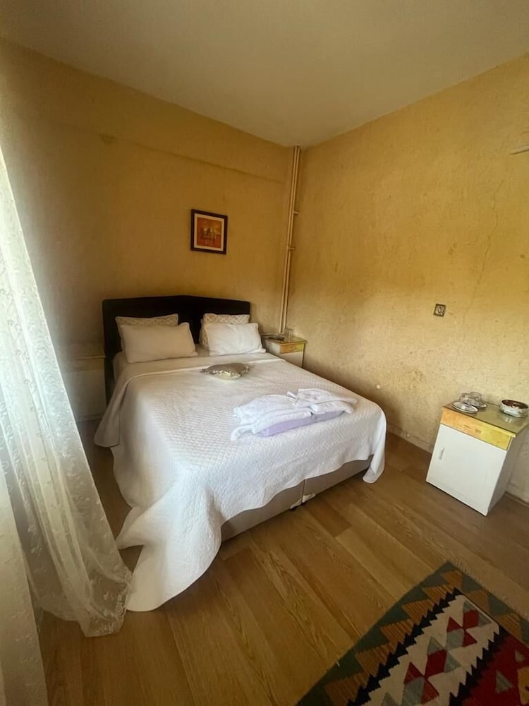 Hotel Ilhan 8/28
