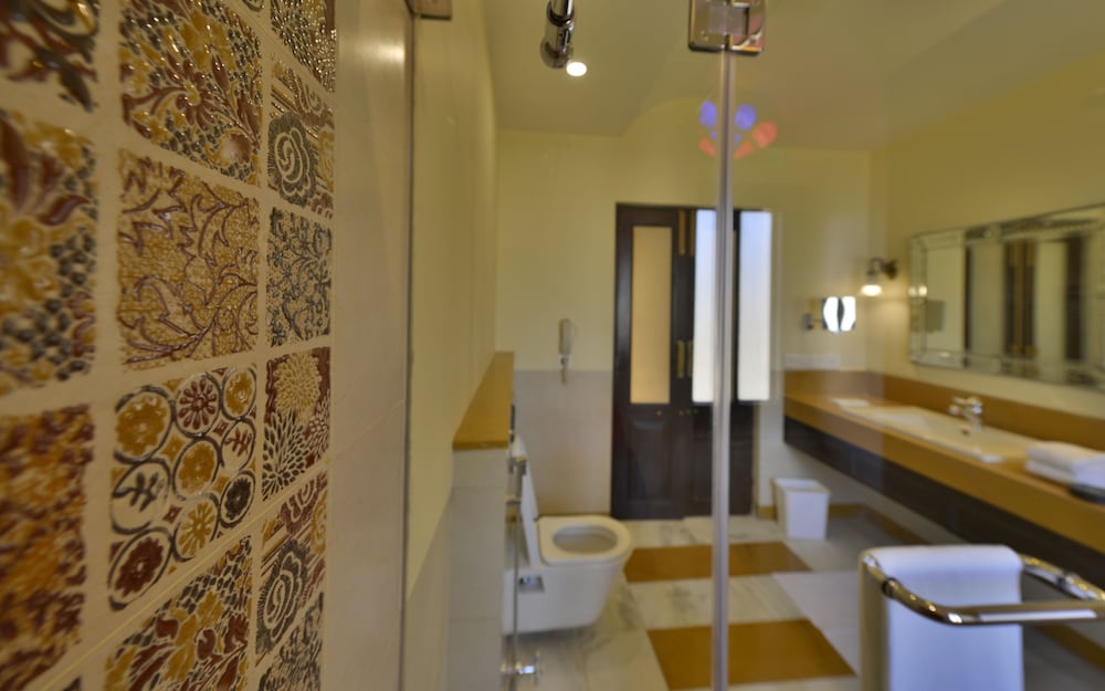 HOTEL JAISALKOT 28/28