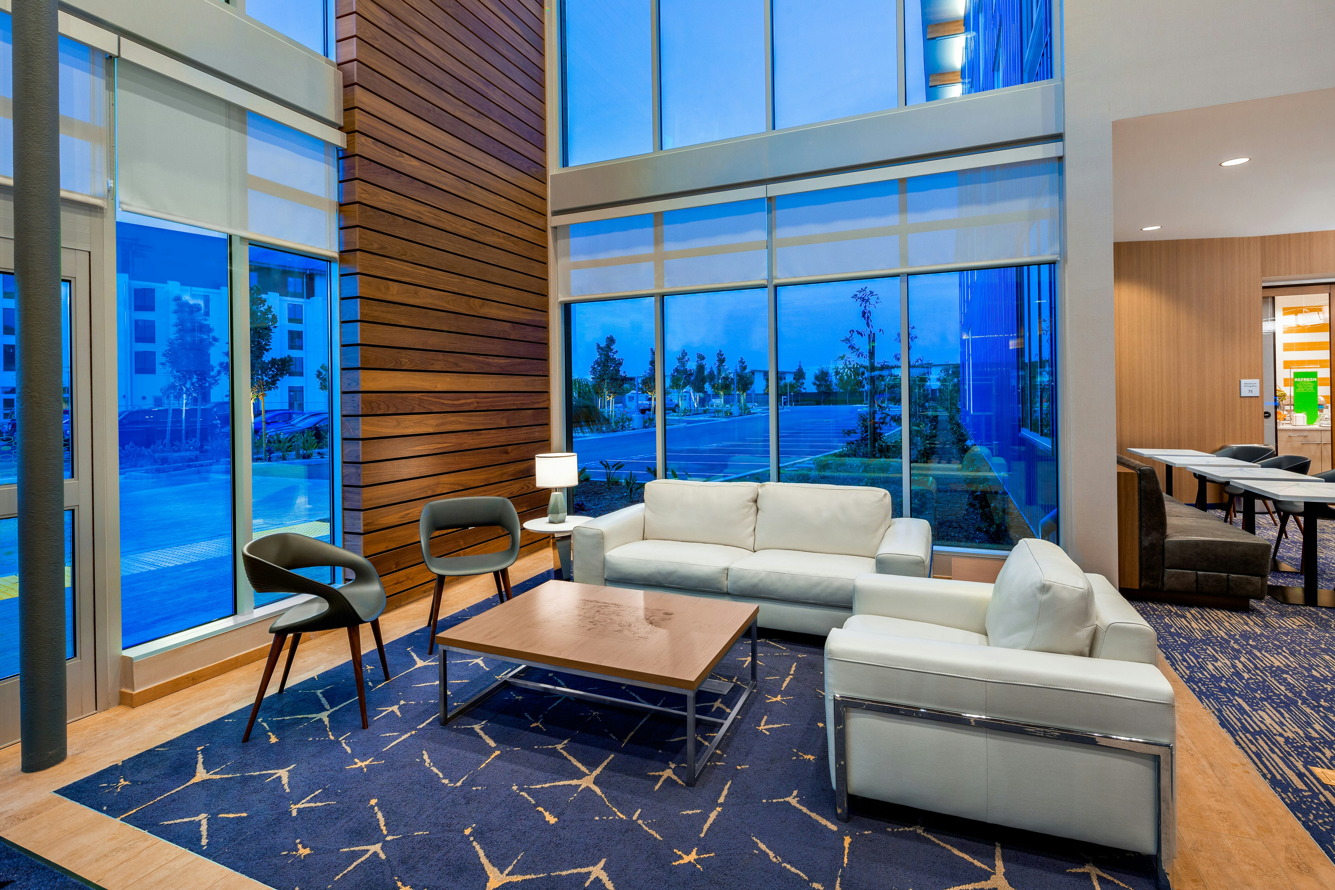 Hampton Inn and Suites San Diego Airport Liberty Station 26/46