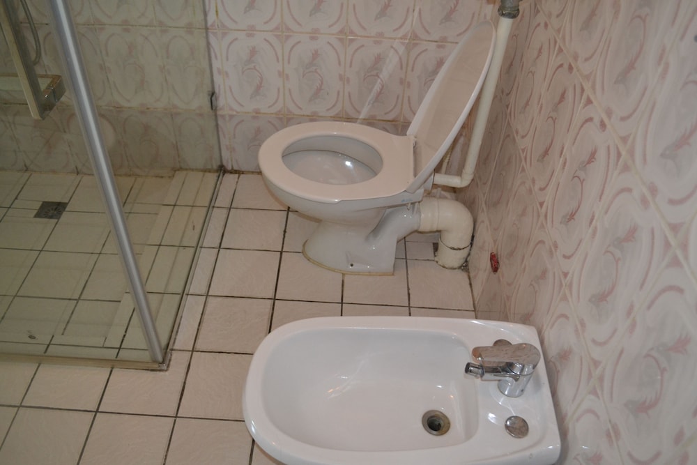 Hotel La Falaise Bonanjo 37/42