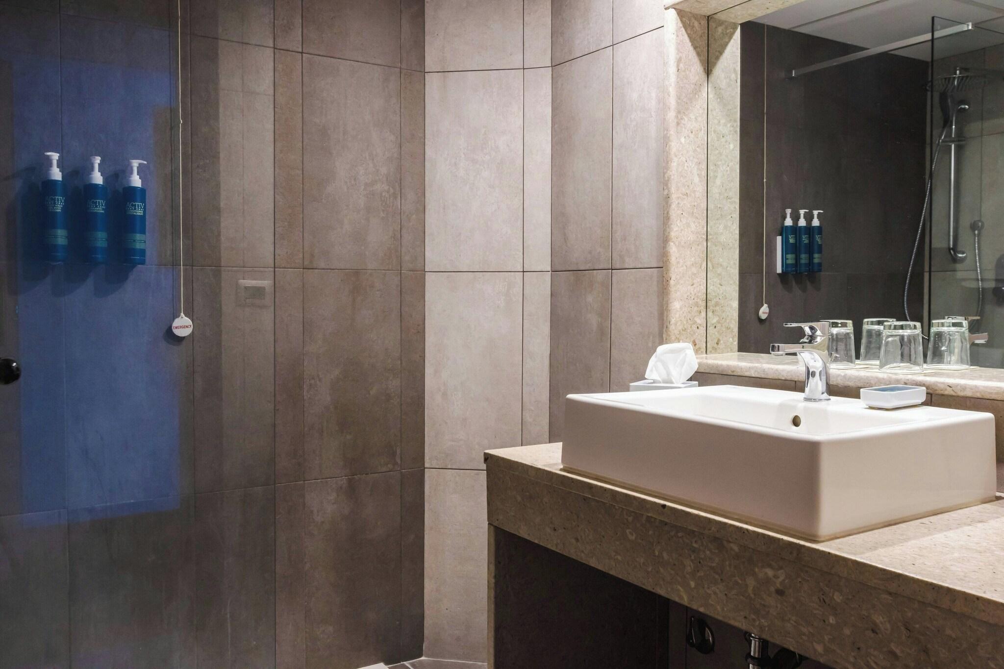 غرفة ديلوكس بسرير كينج، Four Points By Sheraton Catania Hotel And Conference Center 7/8