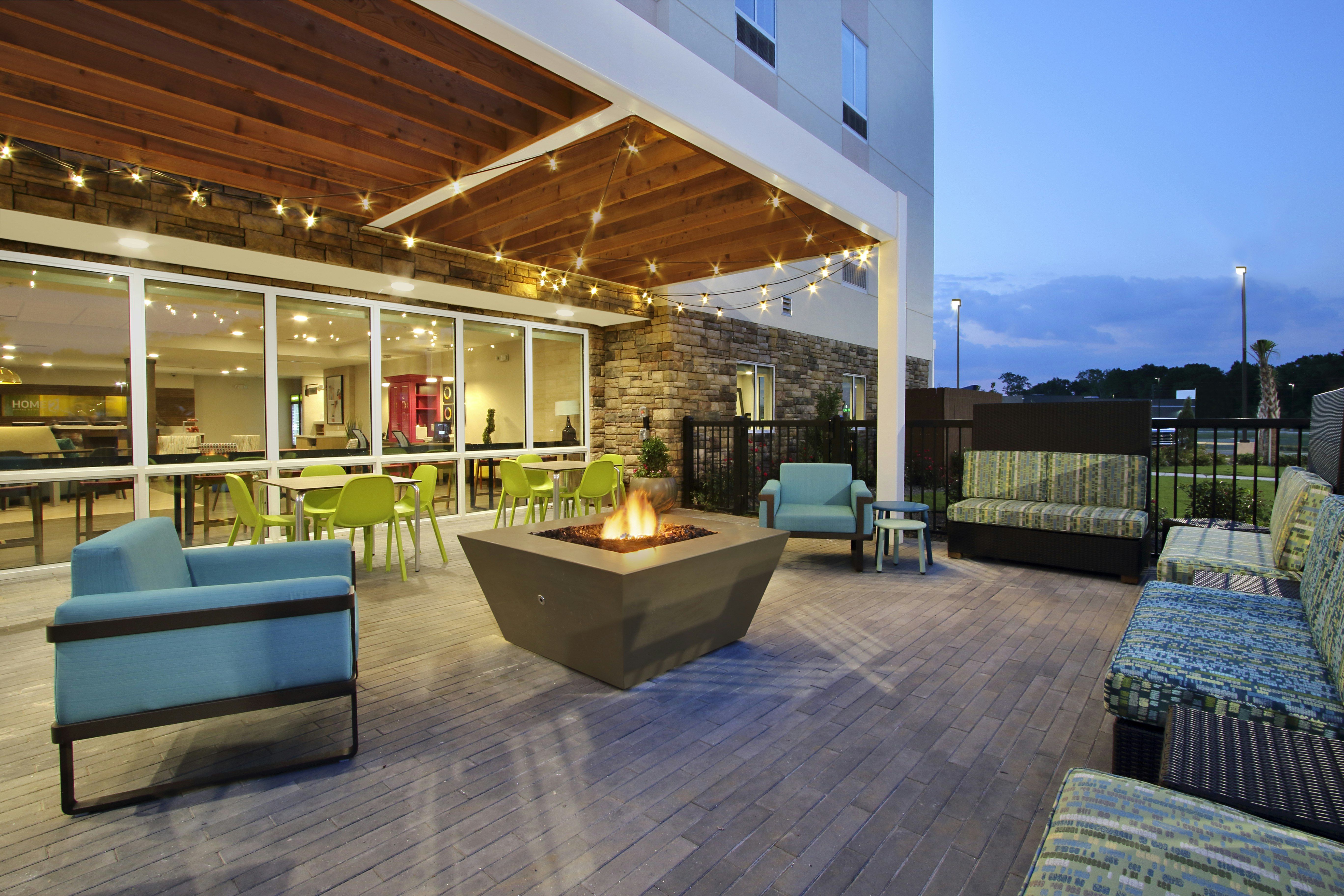 Home2 Suites by Hilton Mobile International Airport 24/36
