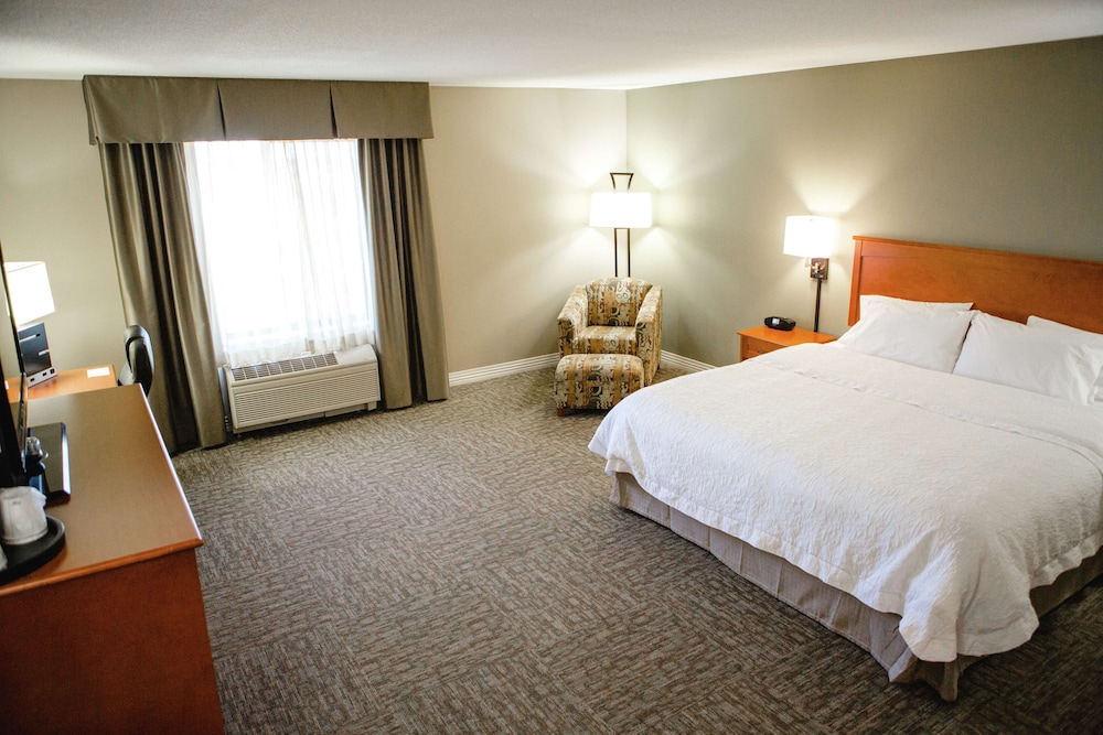 HAMPTON INN MITCHELL 14/38