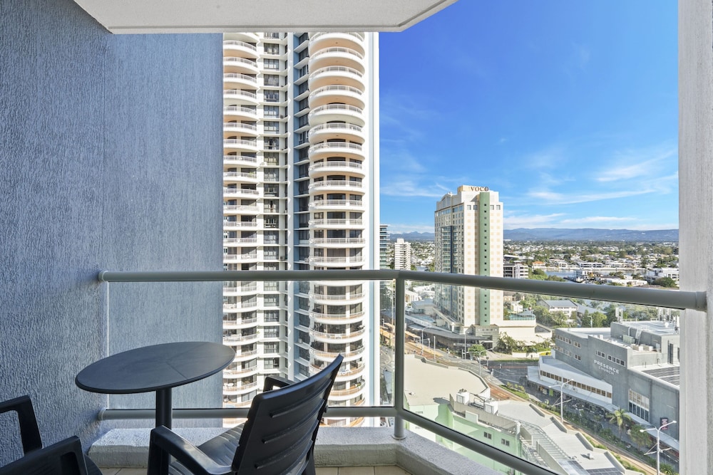 Mantra Legends Surfers Paradise 49/76