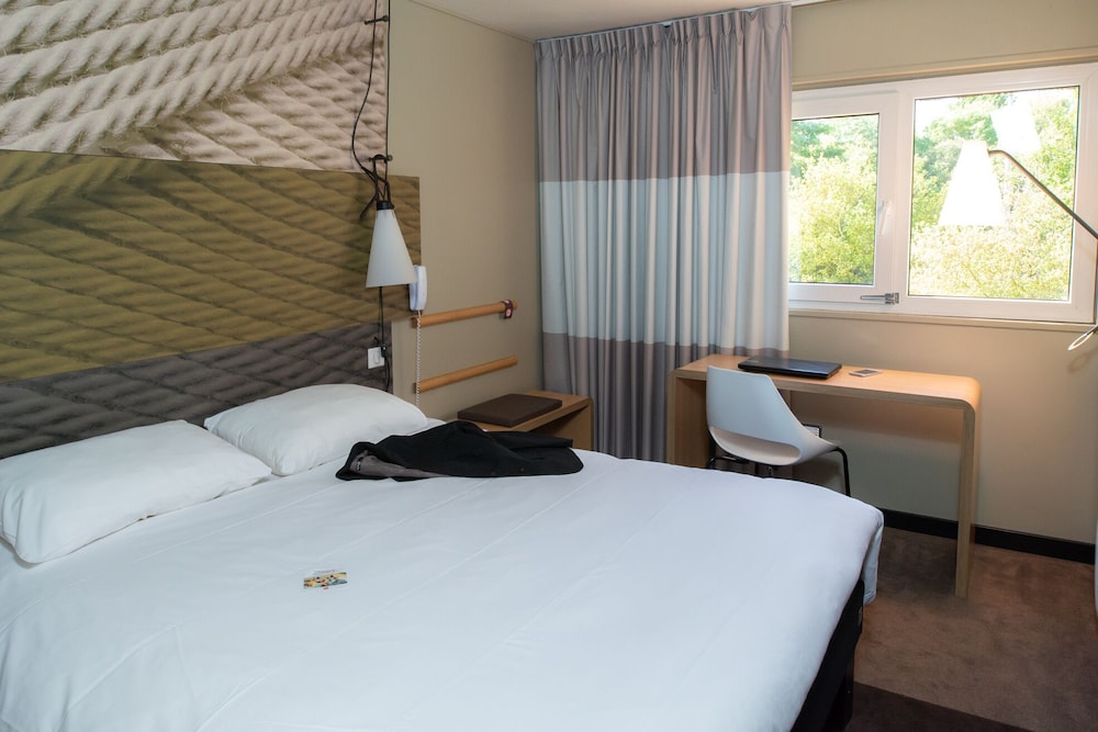 ibis Caen Porte d Angleterre 23/64
