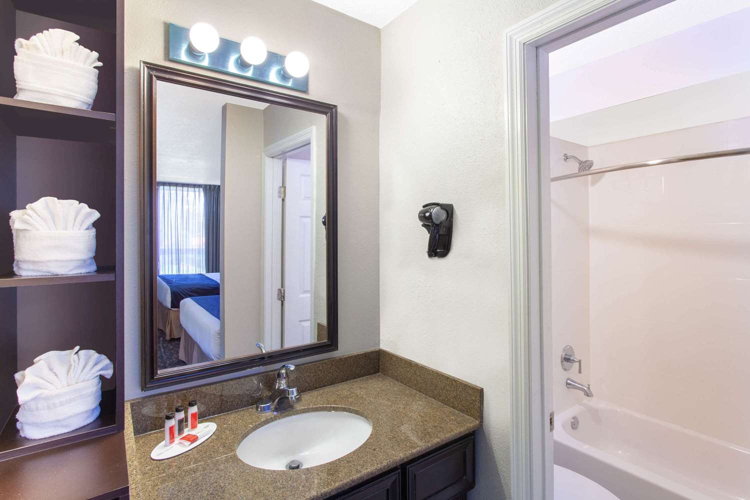 Grand Hotel Orlando At Universal Blvd 11/11