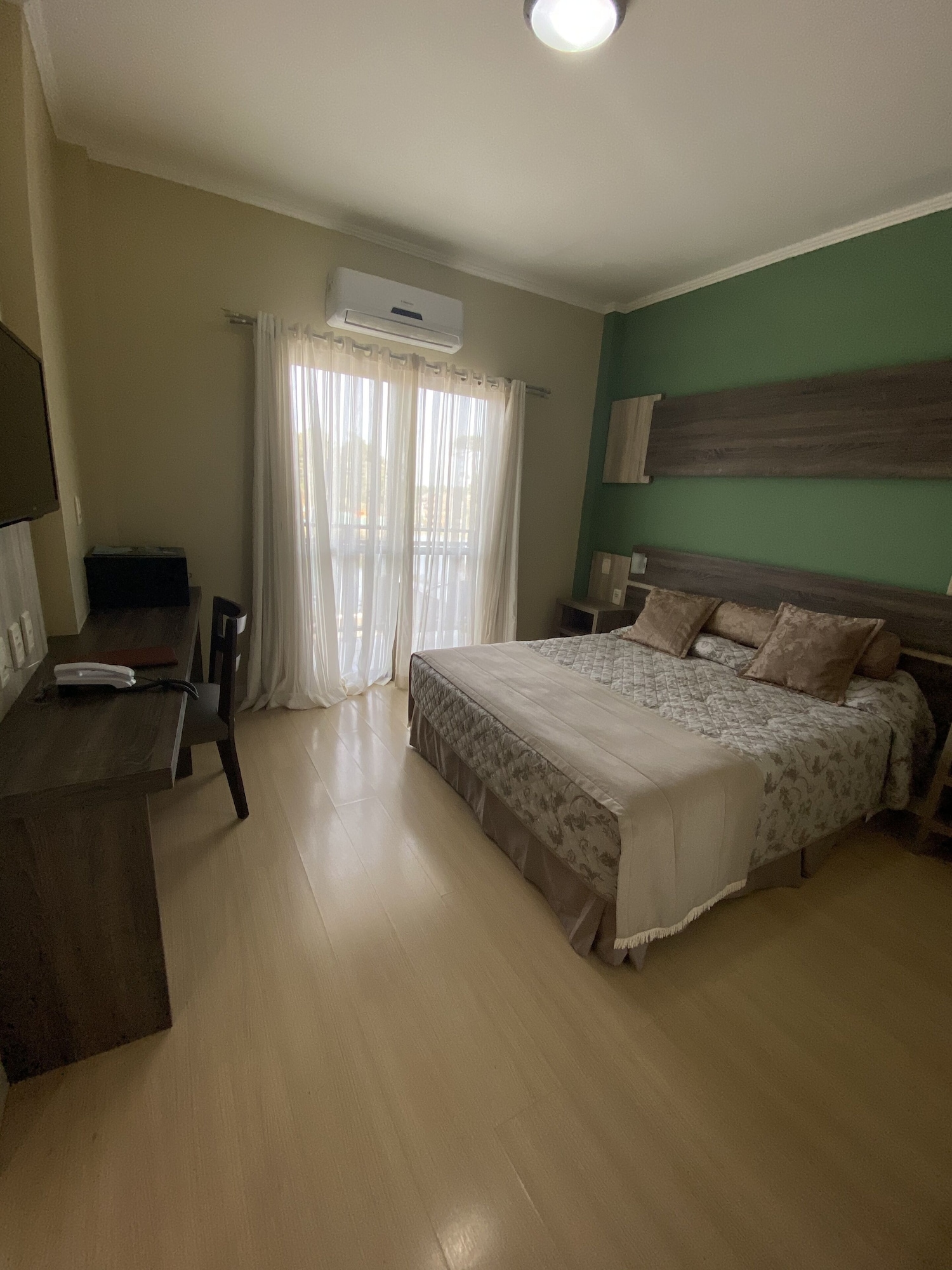 LUXURY, DOUBLE BED