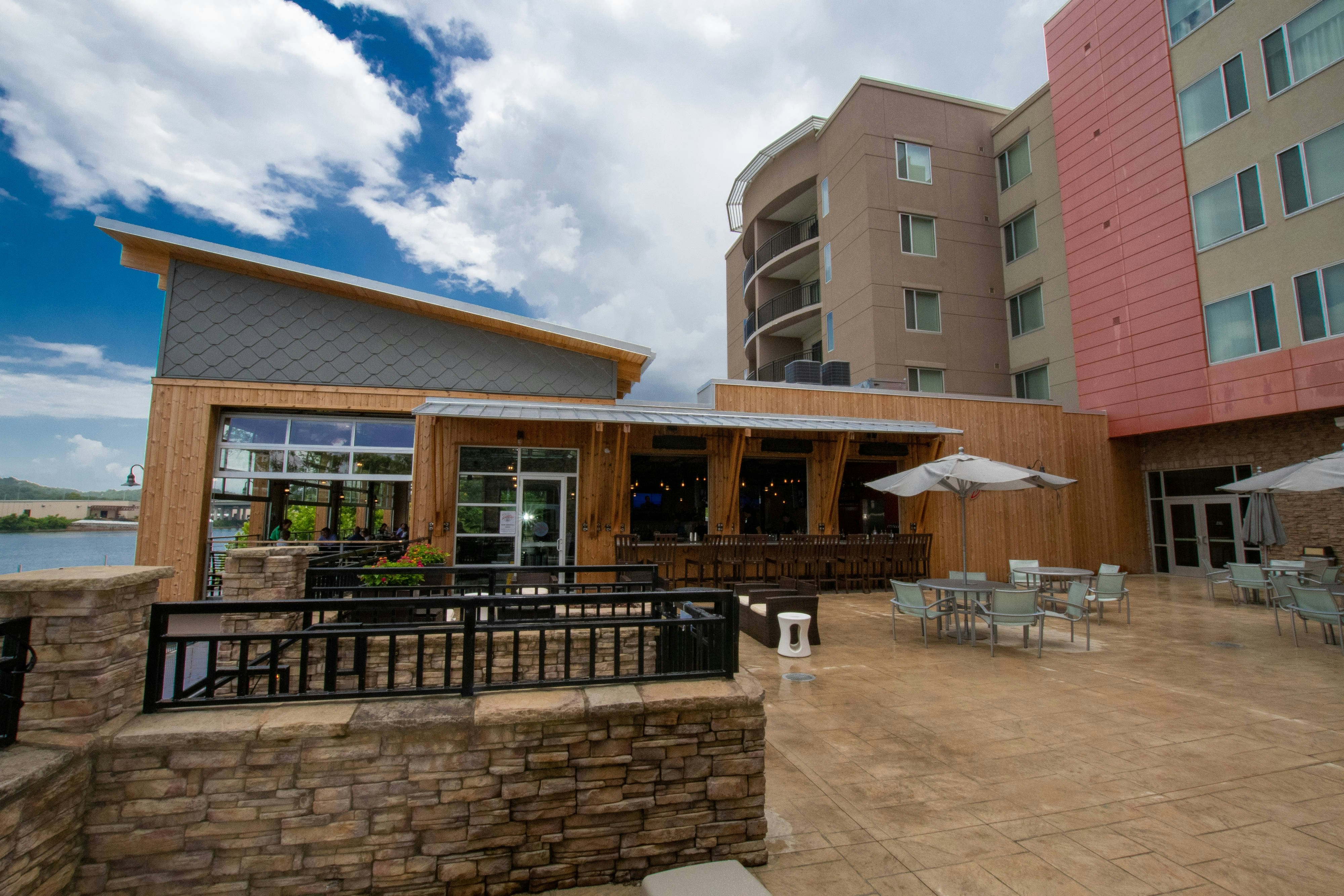 Springhill Suites Chattanooga Downtown Cameron Harbor 20/20
