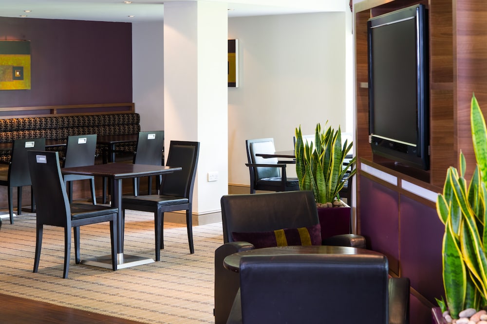 Holiday Inn Express Stirling 34/56