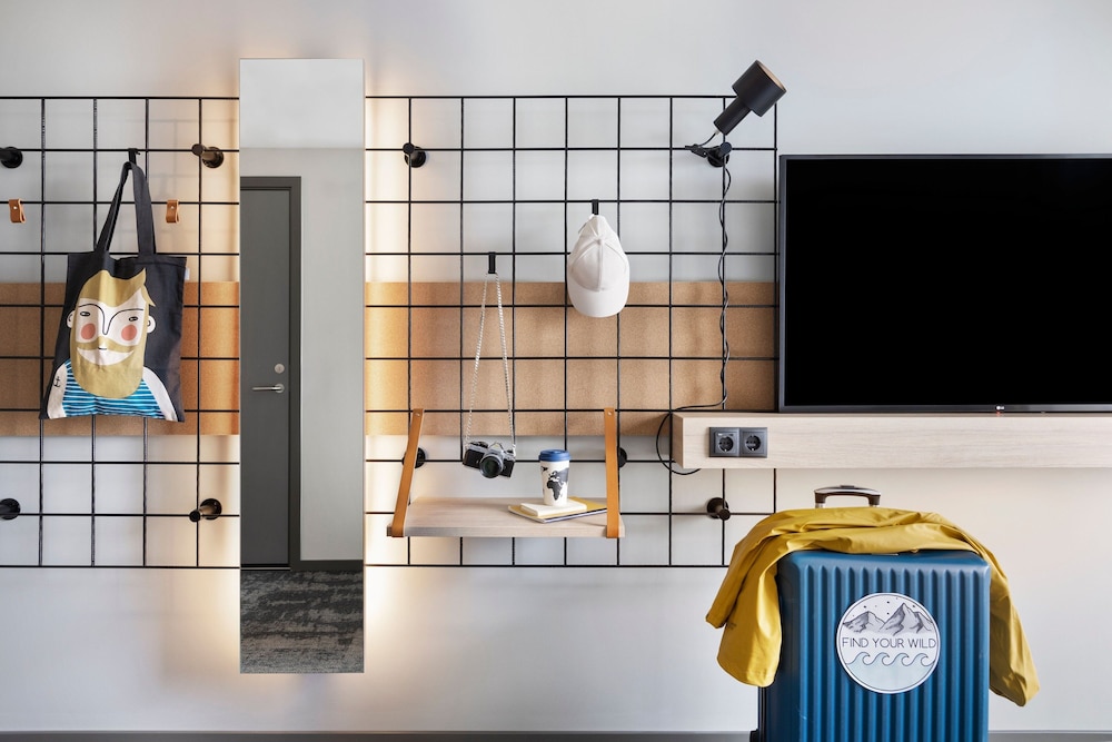 Moxy Tromso 48/48