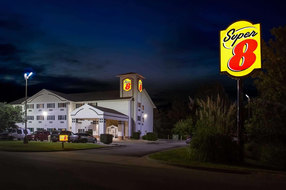 Super 8 By Wyndham Union 4/25