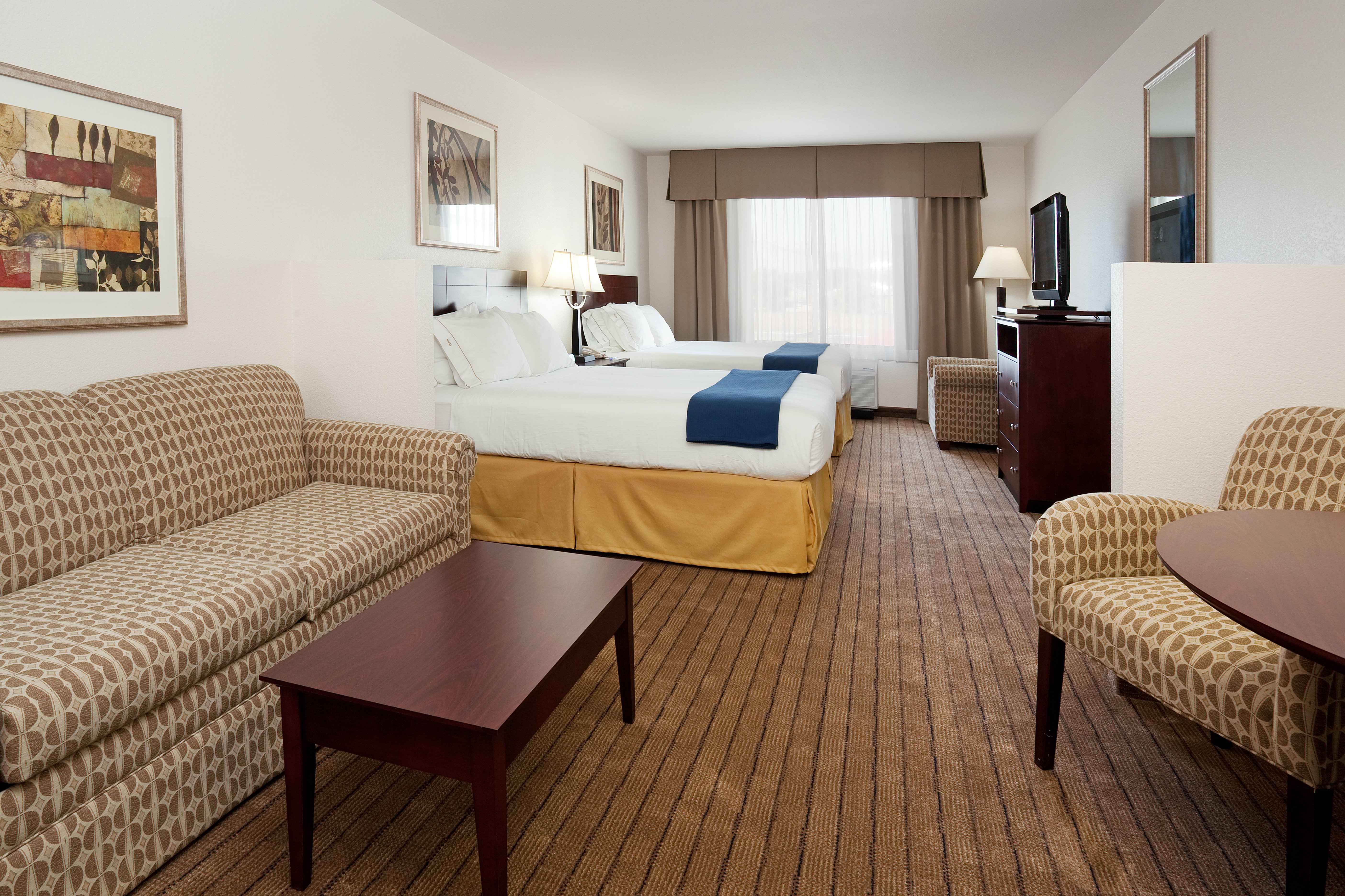 Holiday Inn Express Hotel And Suites Buffalo 51/66