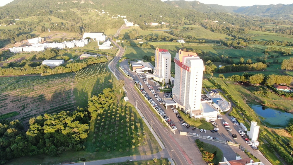 Hotel Business Center Beira Rio 44/47
