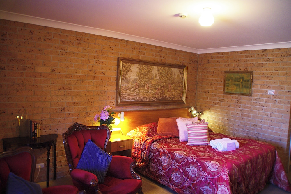 WHITE LANTERNS MOTEL 23/60