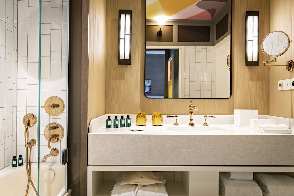 Sofitel Le Scribe Paris Opera 76/76