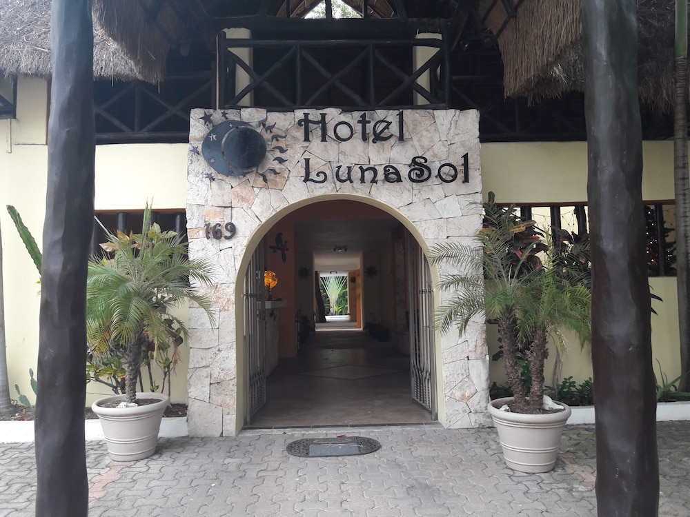 Hotel Lunasol 4/71