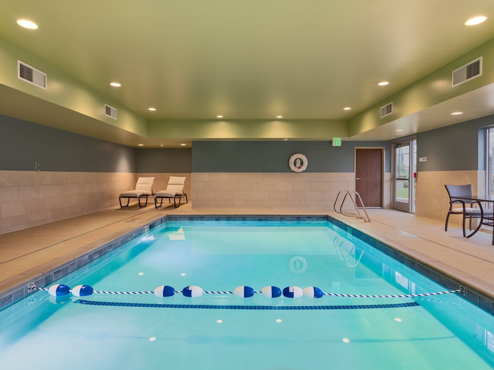 Holiday Inn Express and Suites Salem North - Keizer 35/71