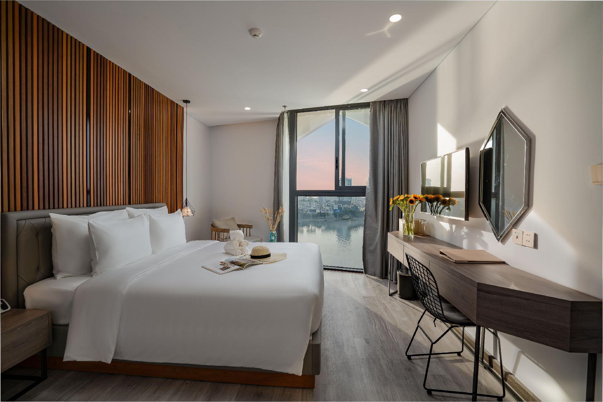 2 Bedrooms, Family Suite, River Front