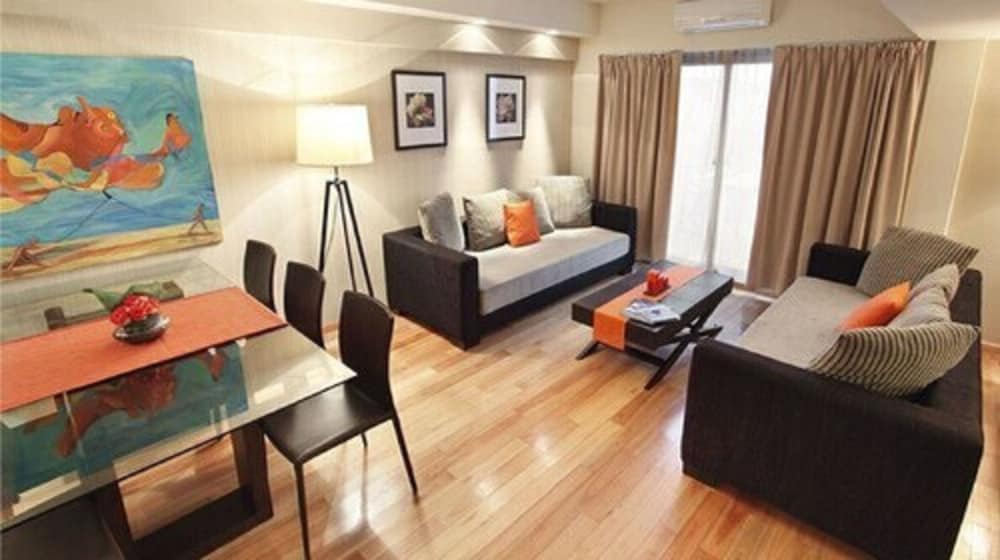 Urban Suites Recoleta Boutique Hotel 47/77