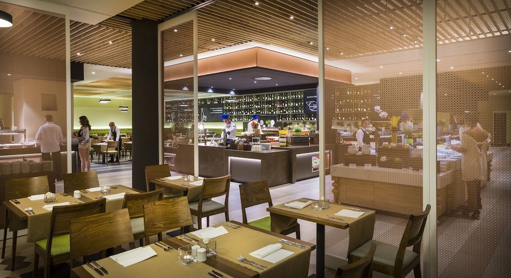 Aminess Vival Maestral Hotel 55/72