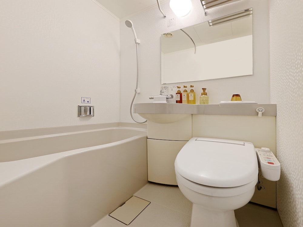 Keio Presso Inn Gotanda 58/60