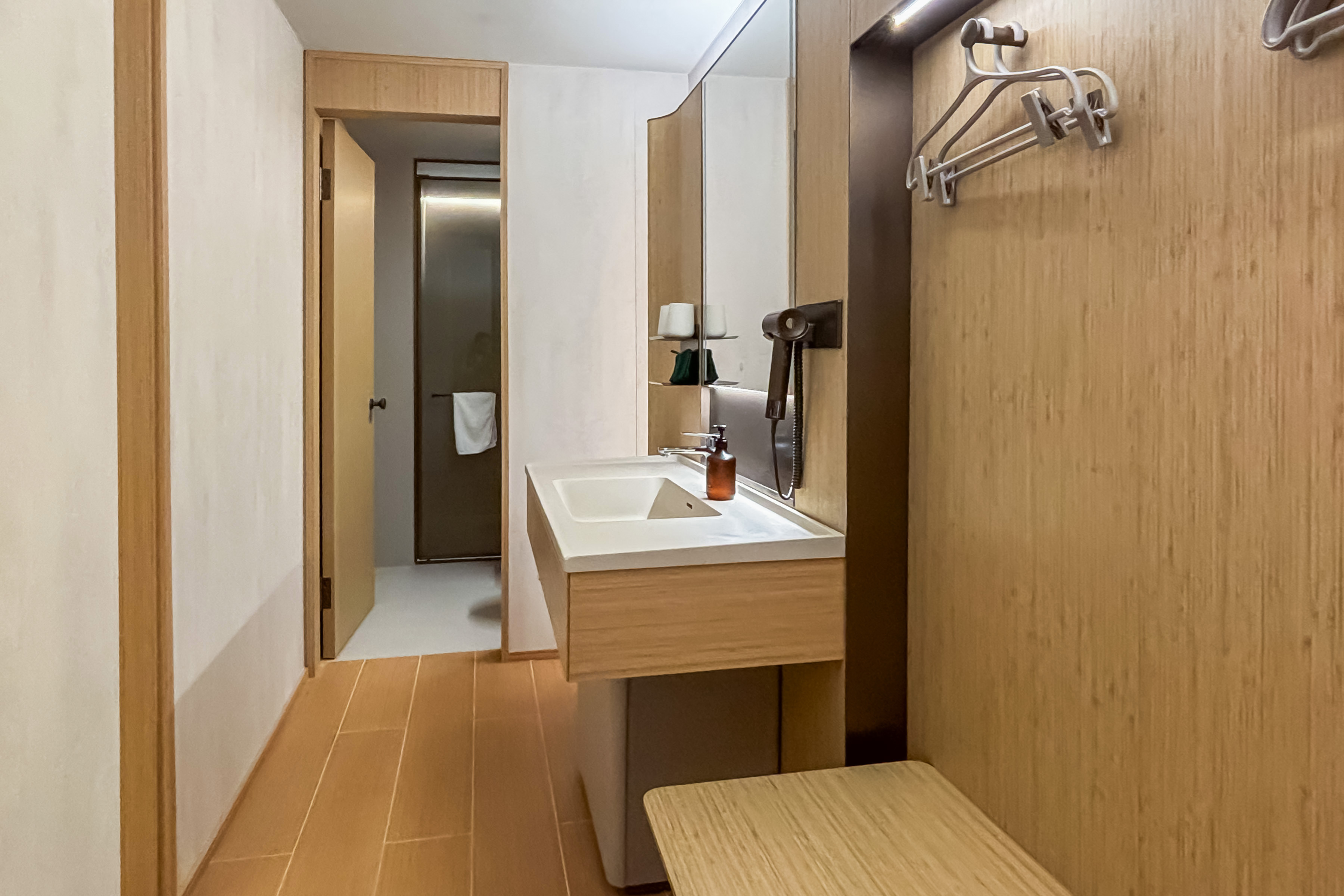 JI Hotel Shanghai Zhaojiabang 30/32