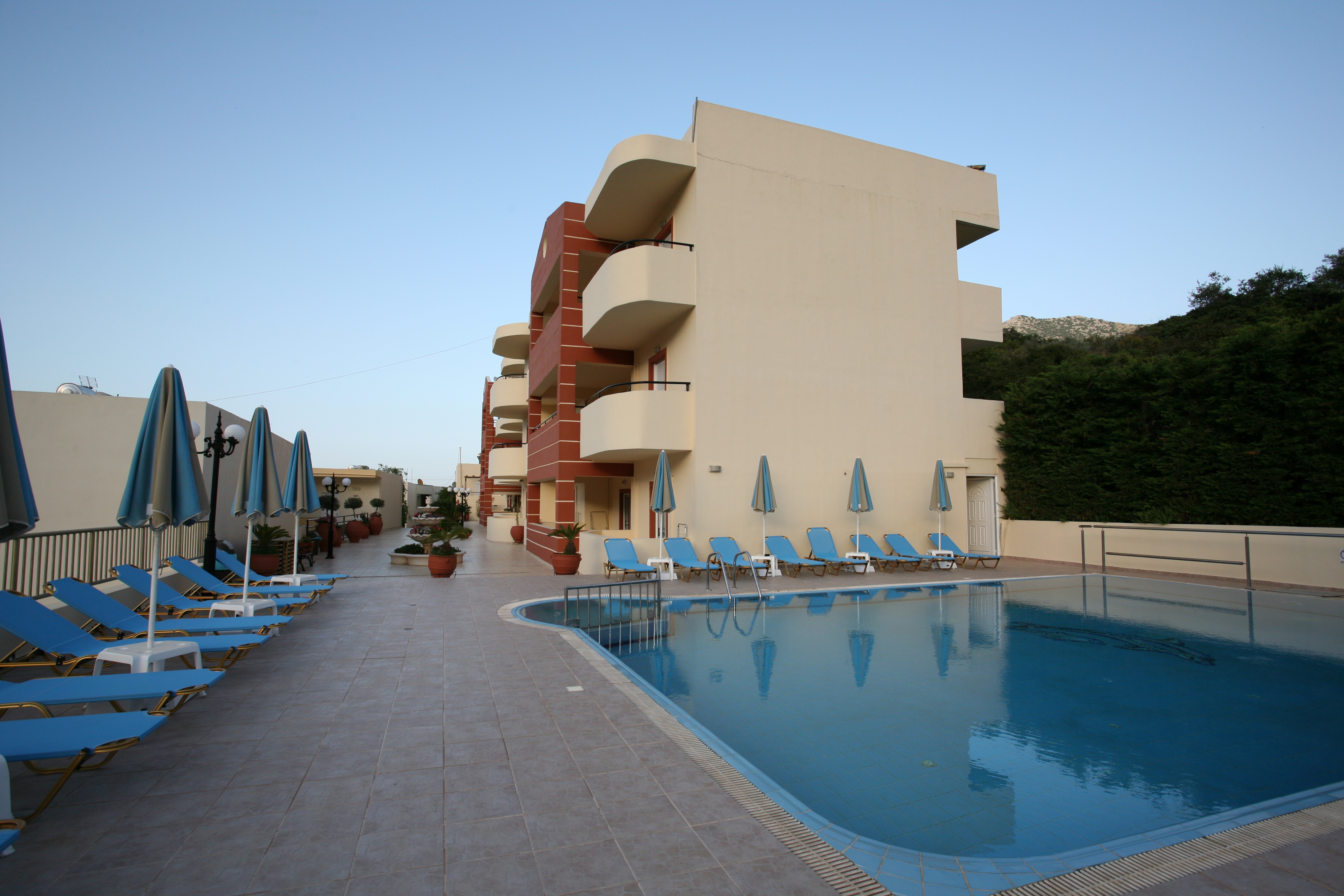Elpis Studios And Apartments 46/50