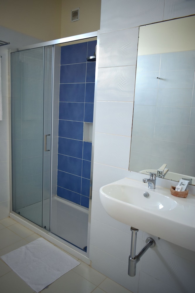 Ouril Hotel Agueda 47/48