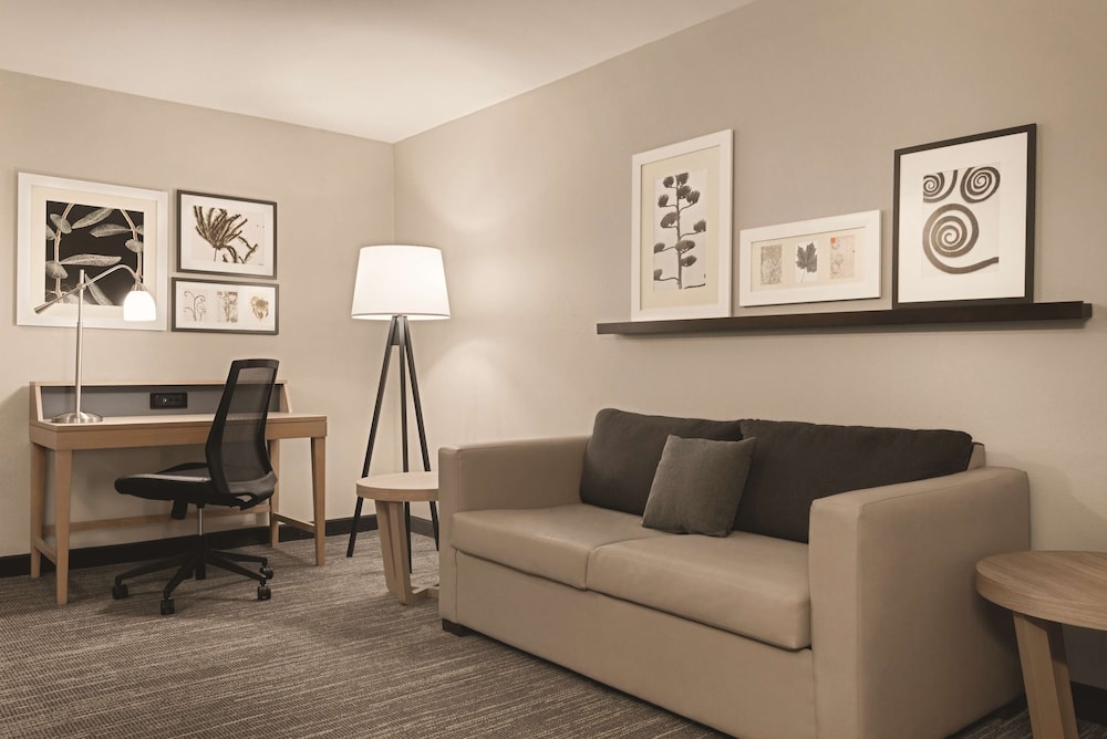 Country Inn & Suites By Radisson, Dubuque, IA 13/30