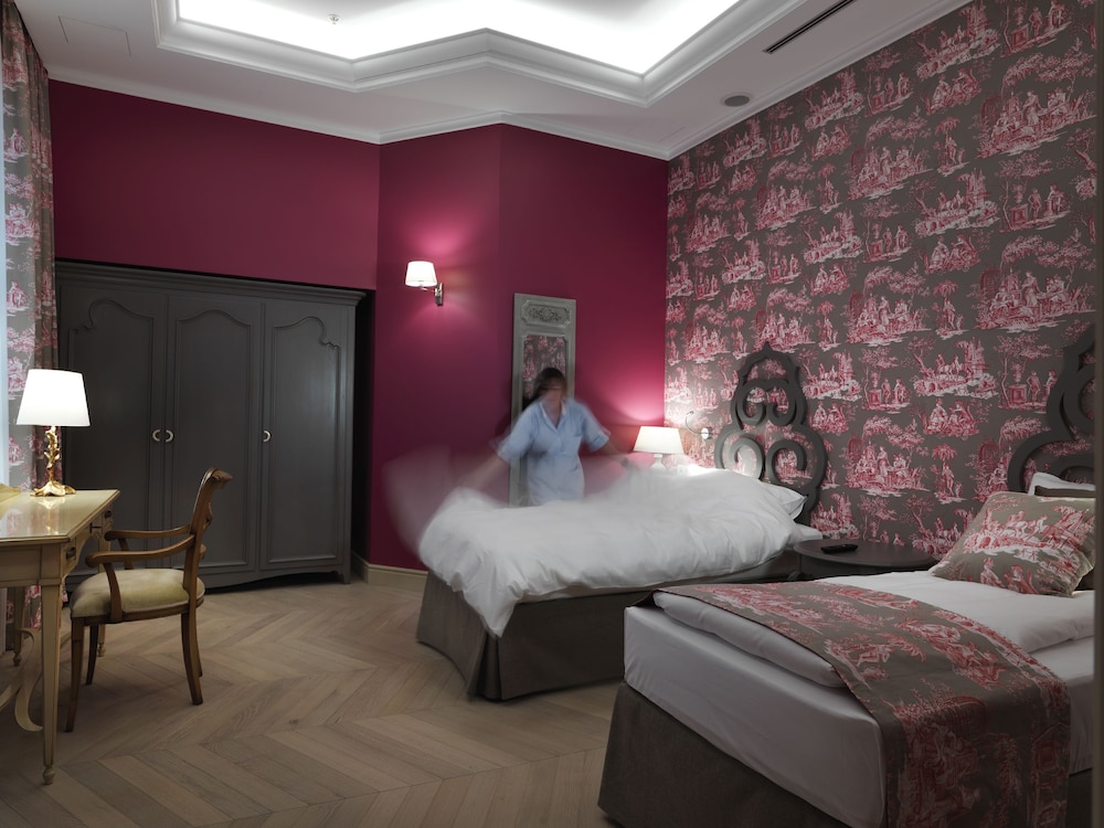 Relais Le Chevalier 47/64
