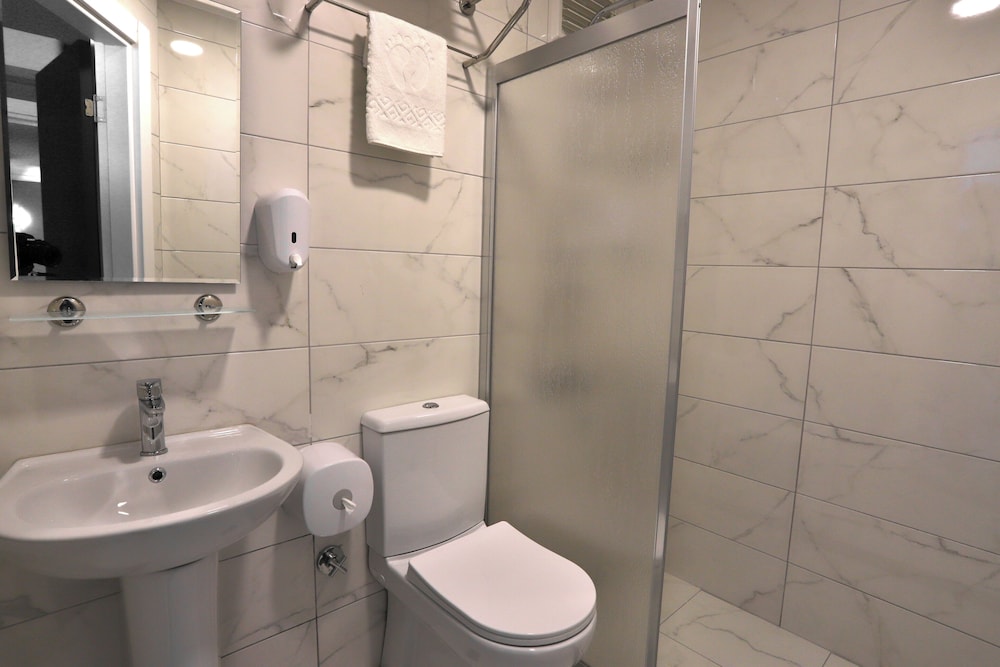 Sweet Home Suite Hotel 76/78