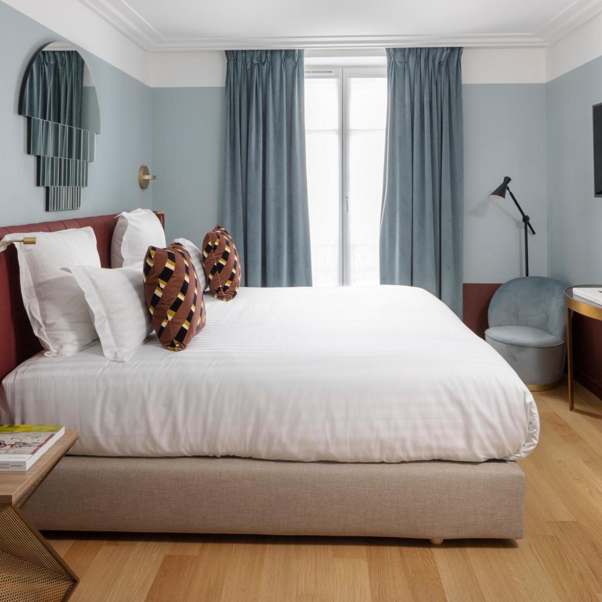 Courtyard, Executive, Double Bed، Hotel Parisianer 2/7