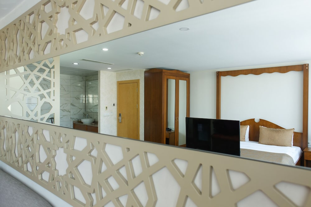 Peninsula Galata Boutique Hotel 12/81