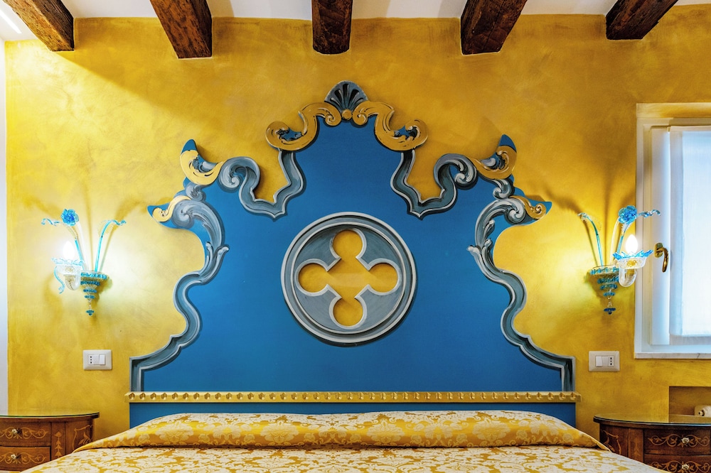 Hotel Giorgione 10/87